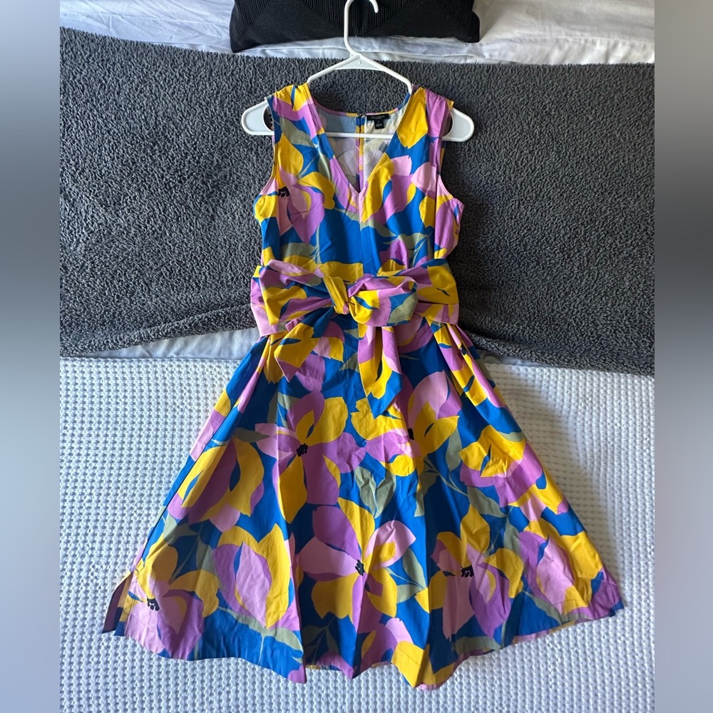 Anne Taylor sleeveless dress